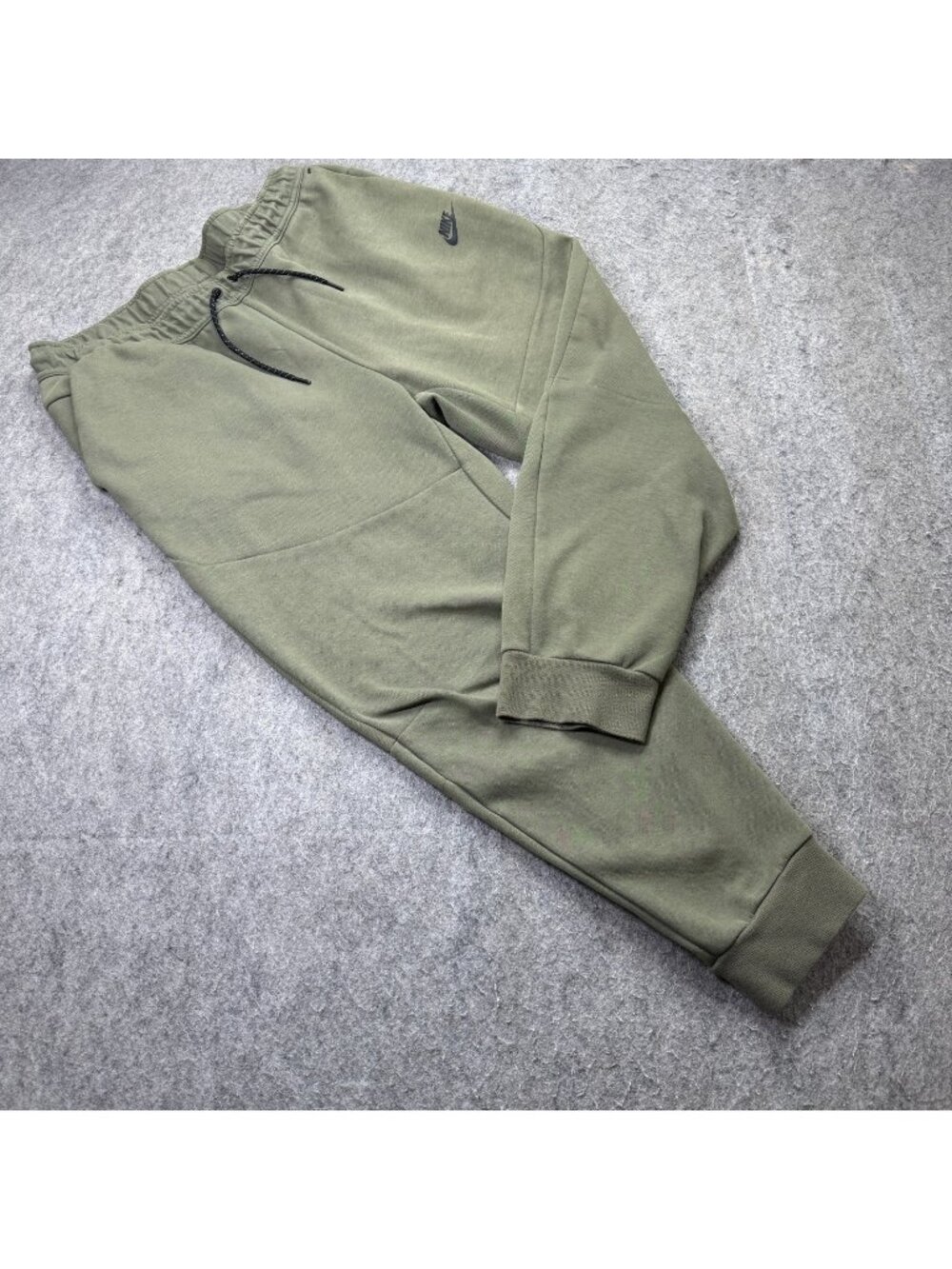 Nike Sportswear Tech Fleece Jogger Pants Men 2XL Green Tapered 27" Slim Fit